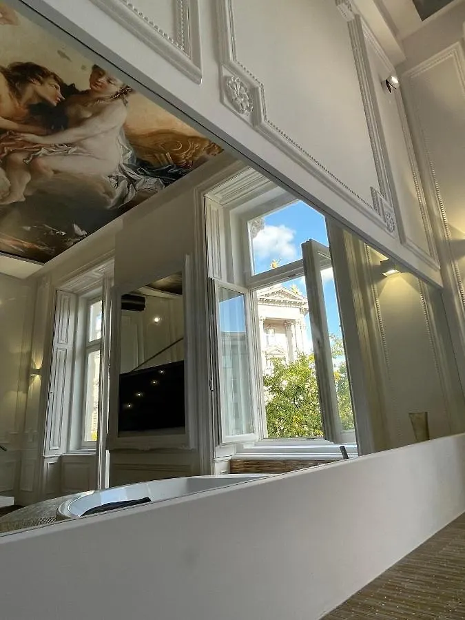 Enzo Capo Vip Suite Budapeşte 0*,